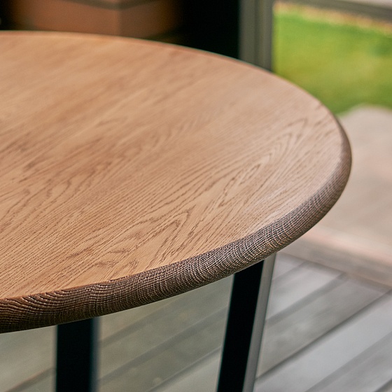 Umbrah - Dining table