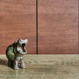 Sculpture in bronze and serpentinePhlees